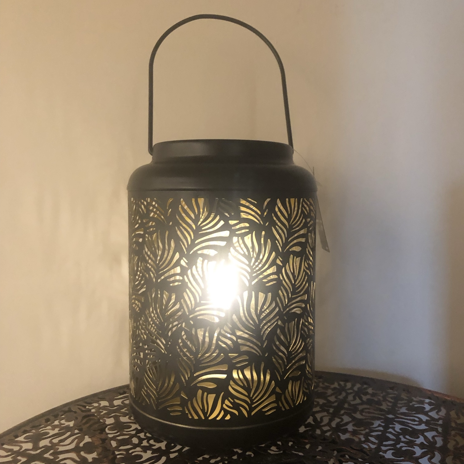 Black And Gold Solar Leaf Lantern 3897