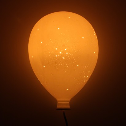 Balloon wall light