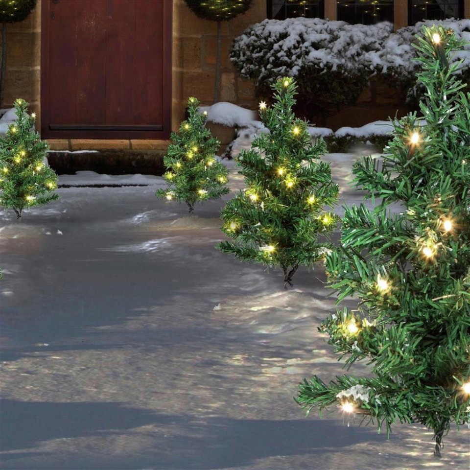  6 Piece Christmas Tree Path Light Set