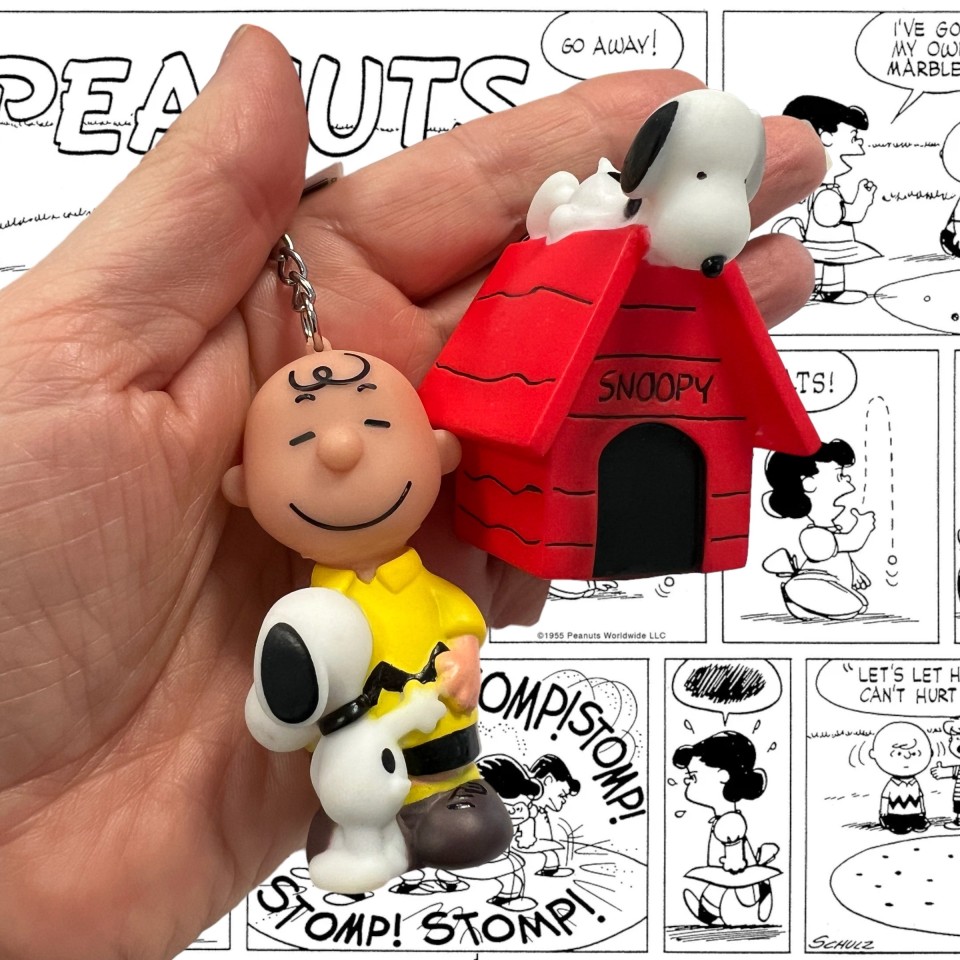  Peanuts Snoopy & Friends Light Up Keyrings
