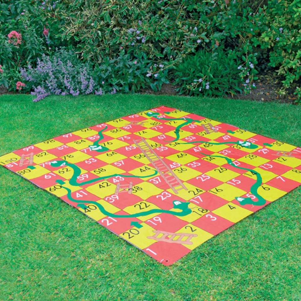 Tangled Twister Outdoor Game Giant 2 in 1 Garden Snakes & Ladders 