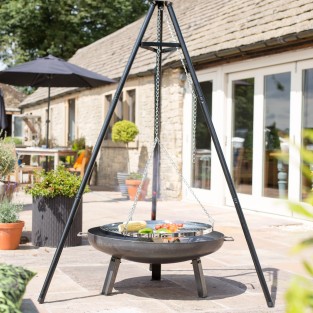 Firepit Tripod with Hanging Grill