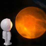 Astronaut Sunset Lamp USB Powered 1 