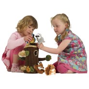 Hide Away Tree House with Six Finger Puppets 3 