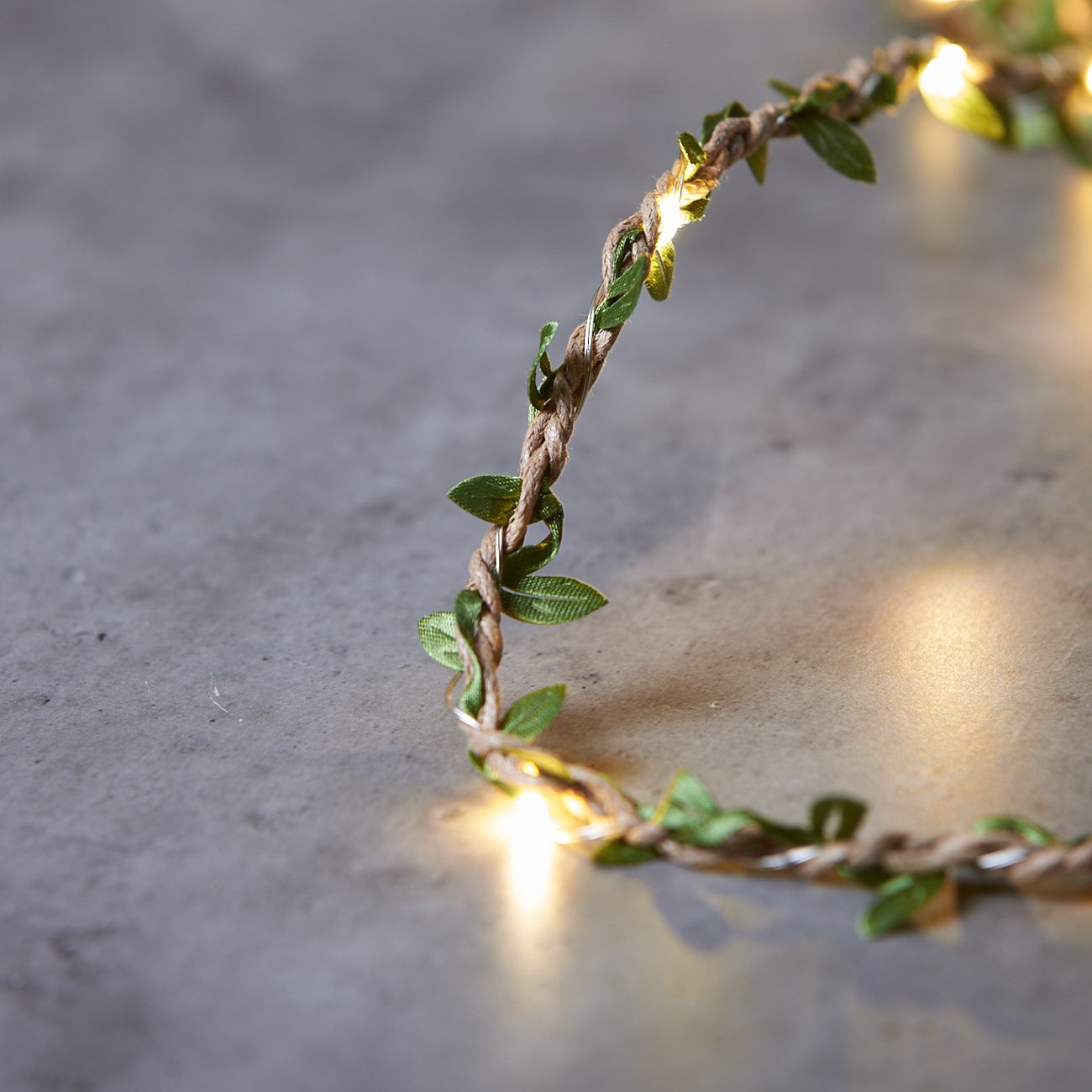 Leaf Twine 20 Led Battery Operated Light Chain