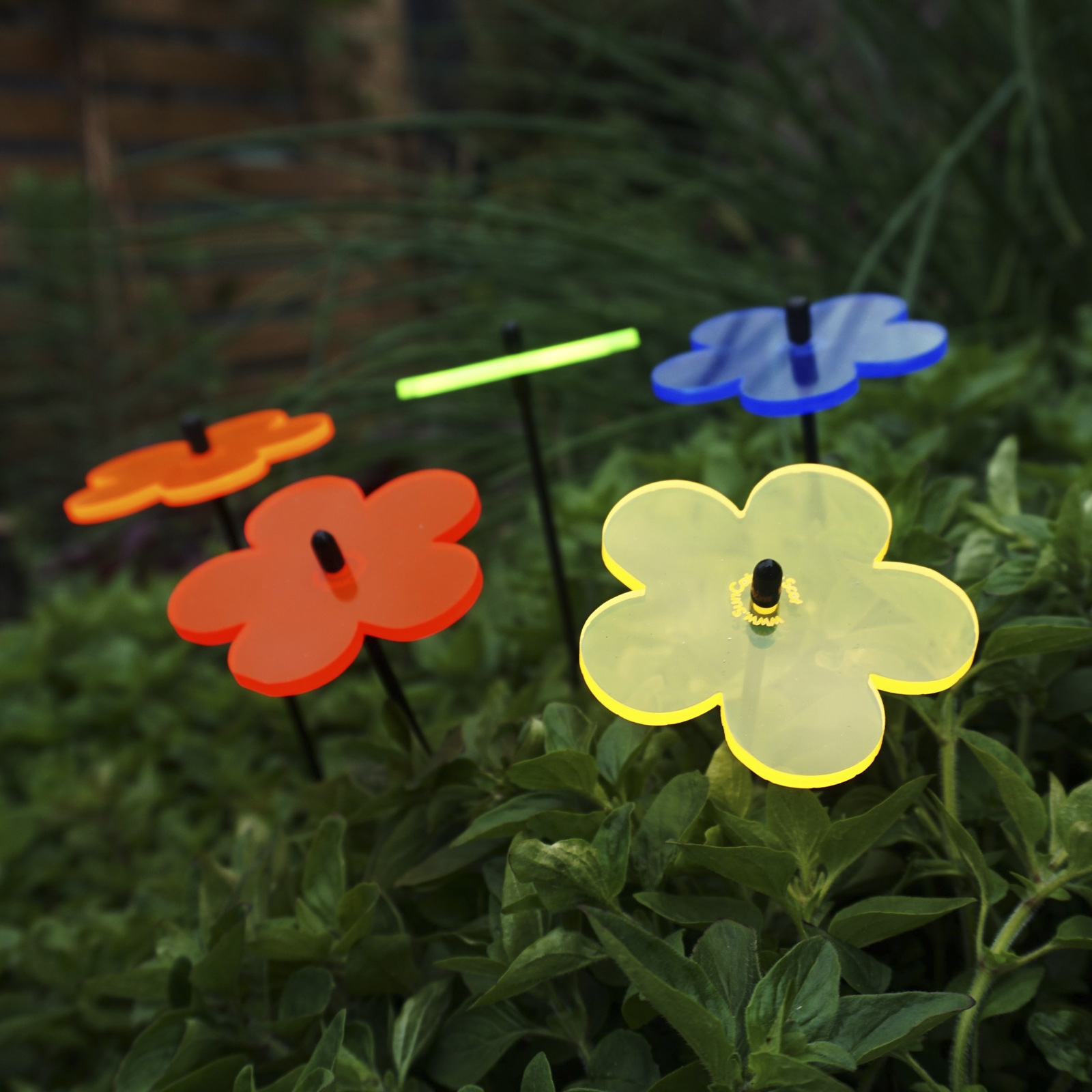 25cm Mixed Blossom Garden Stakes 5 Pack