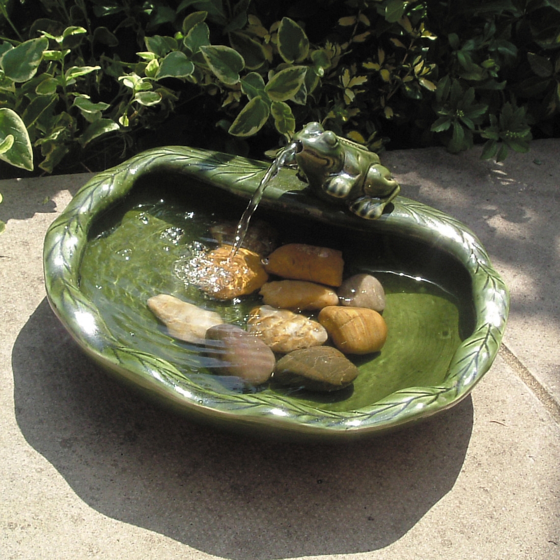 Click to view product details and reviews for Solar Ceramic Frog Fountain.